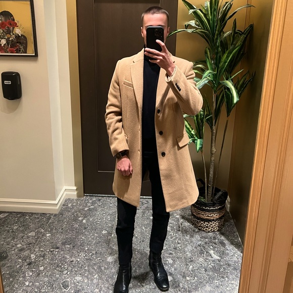 Meet your Posher, Cj - Picture 1 of 1